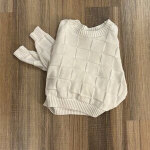 HOLLISTER XXS. Textured Cropped White Sweater